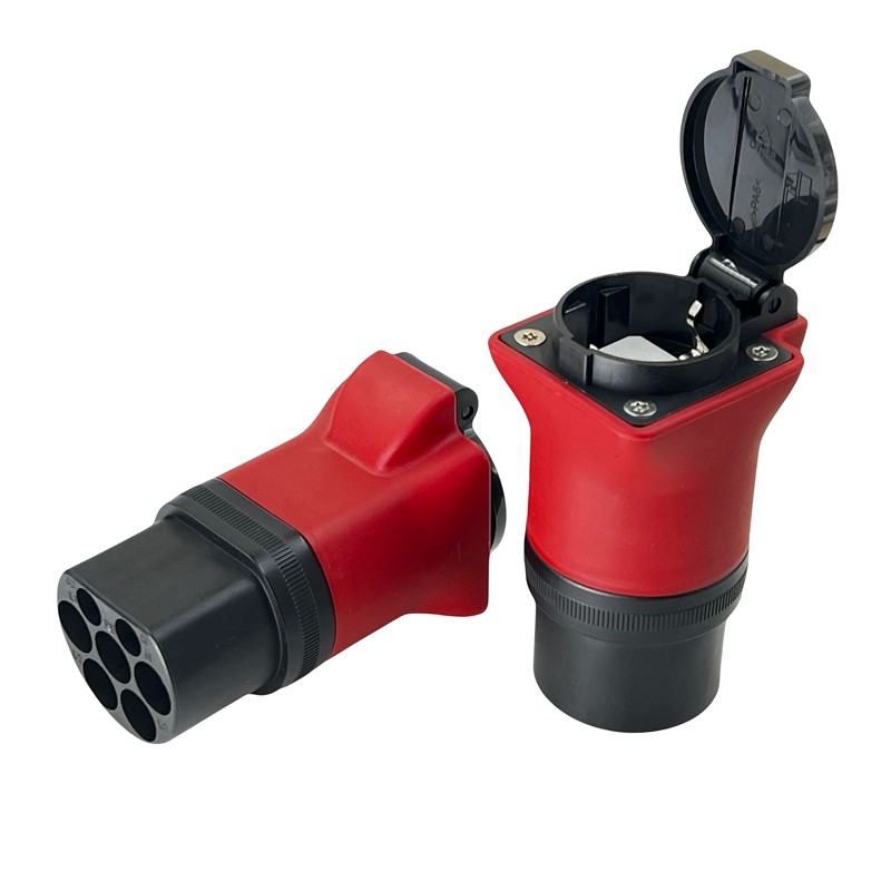 Praktyczny adapter do konwersj – Outdoor Power Socket recenzja i cena