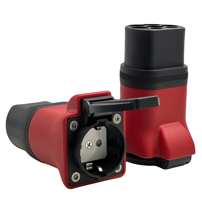 Praktyczny adapter do konwersj – Outdoor Power Socket recenzja i cena